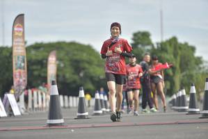 BIB: 
                            <button type="button" onclick="openModal(4923697)" class="btn btn-primary btn-sm float-right btn-popup" data-toggle="modal" data-target=".modal-high-quality">
                        <i class="fas fa-shopping-cart"></i> Add to Cart
                    </button>
                                            <button type="button" onclick="isThisMe(4923697, true)" class="btn btn-success btn-sm float-right btn-popup btn-isme hidden" data-toggle="tooltip" data-placement="bottom" title="นี่คือรูปของคุณใช่ไหม คลิกที่นี่เพื่อเอาเข้าอัลบั้ม">
                        <i class="fas fa-plus"></i> Add to album
                    </button>
                    <button type="button" onclick="isThisMe(4923697, false)" class="btn btn-warning btn-sm float-right btn-popup btn-isnotme hidden">
                        <i class="fas fa-ban"></i> Remove from album
                    </button>